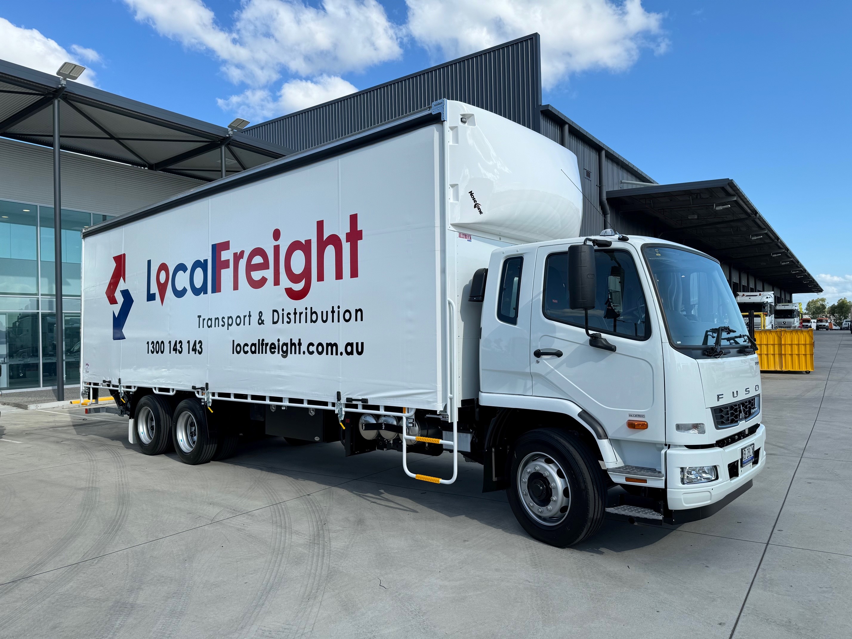 Simon from Daimler Trucks Brisbane delivering the FUSO goods.